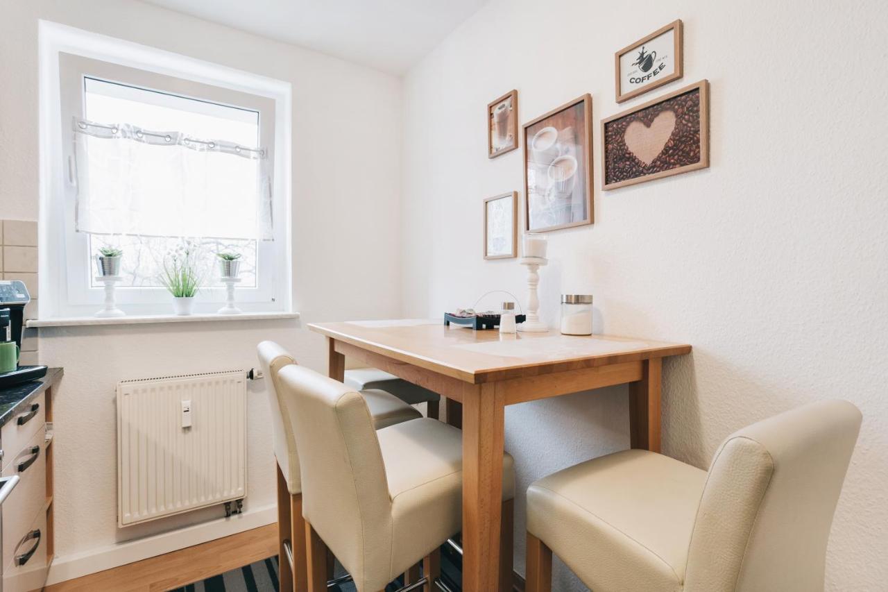 Schlummi Gemuetliche Zentrale & Saubere Wohnung Dresda Esterno foto