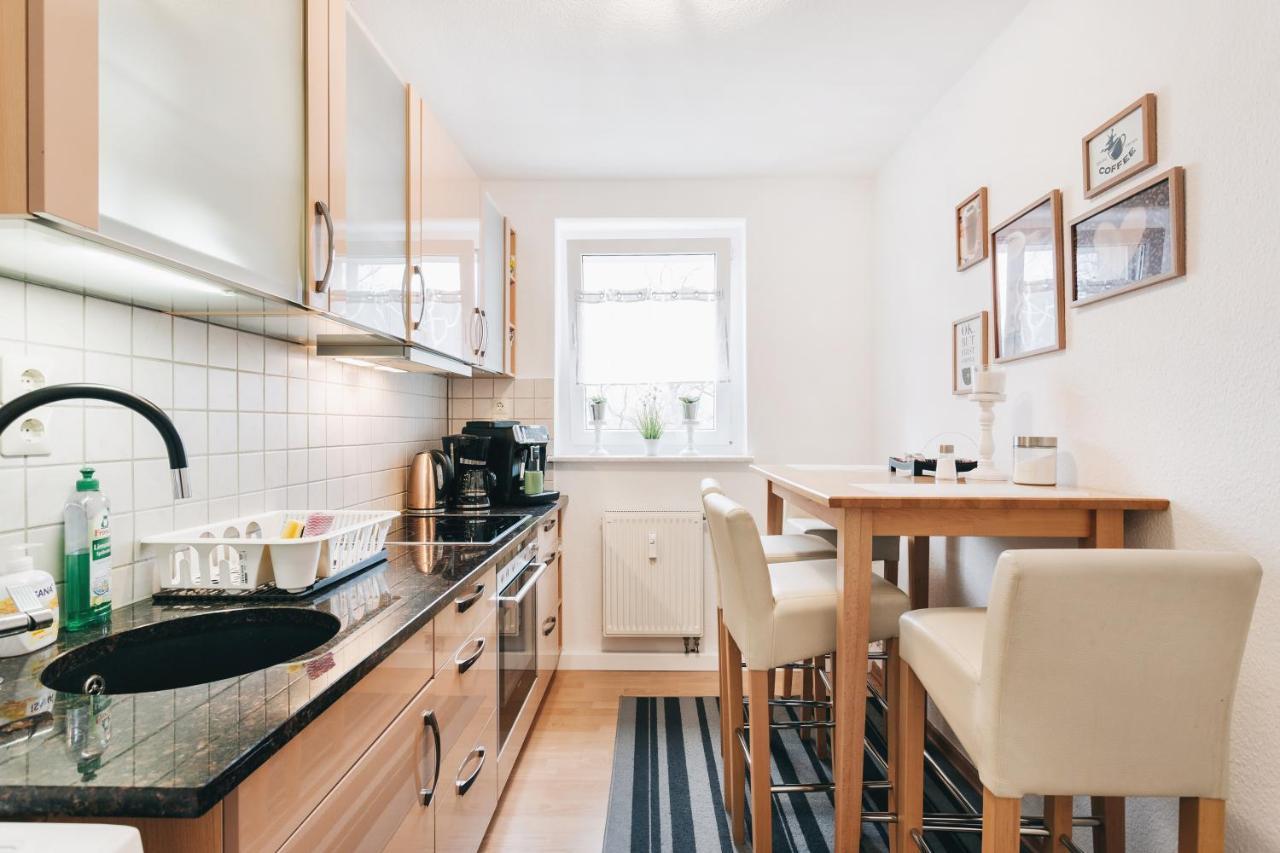 Schlummi Gemuetliche Zentrale & Saubere Wohnung Dresda Esterno foto